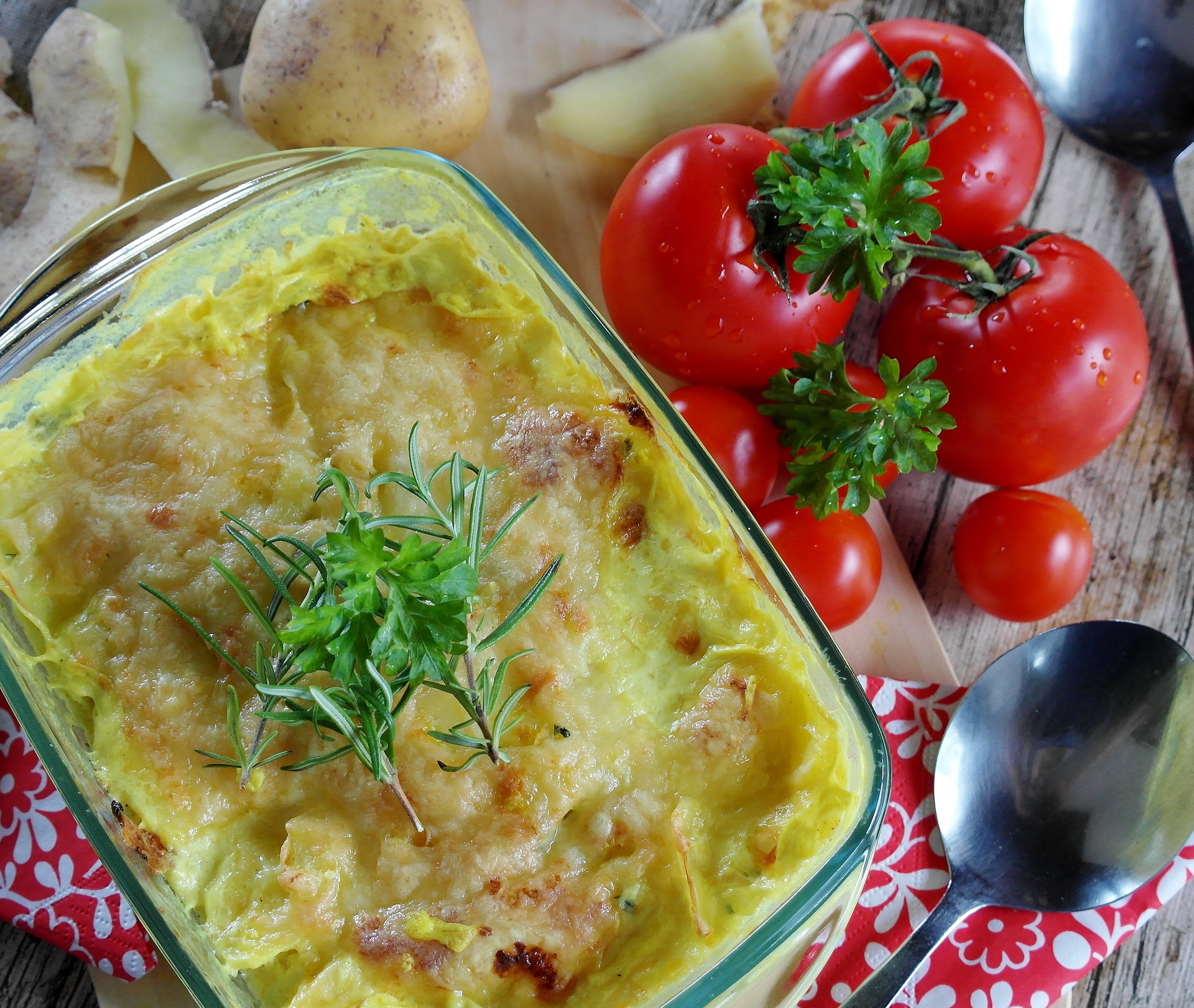 Hähnchengratin mit Pilzen und Mozzarella