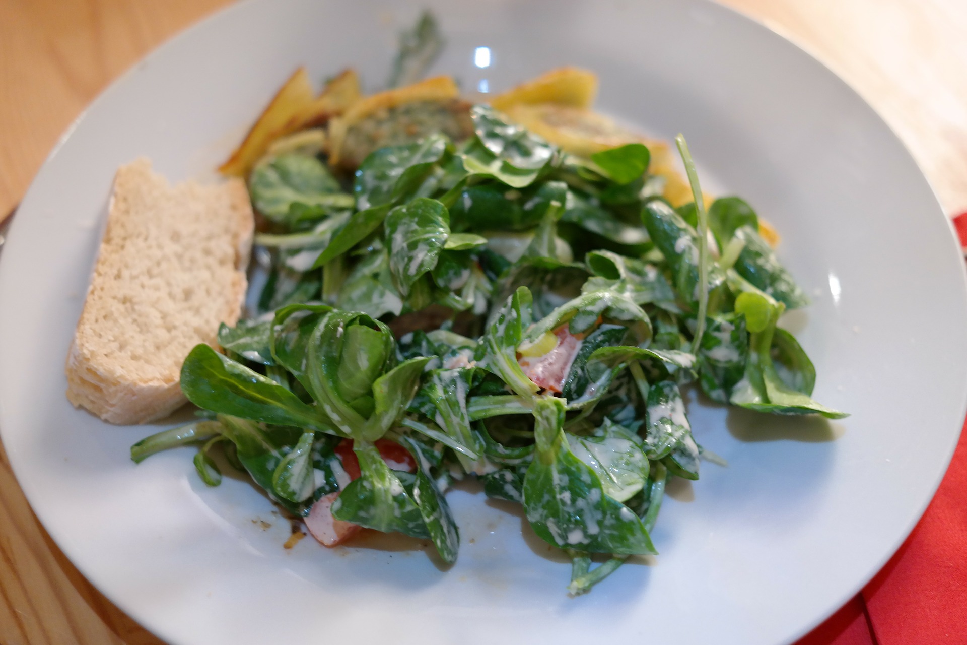 Feldsalat mit Kartoffeldressing