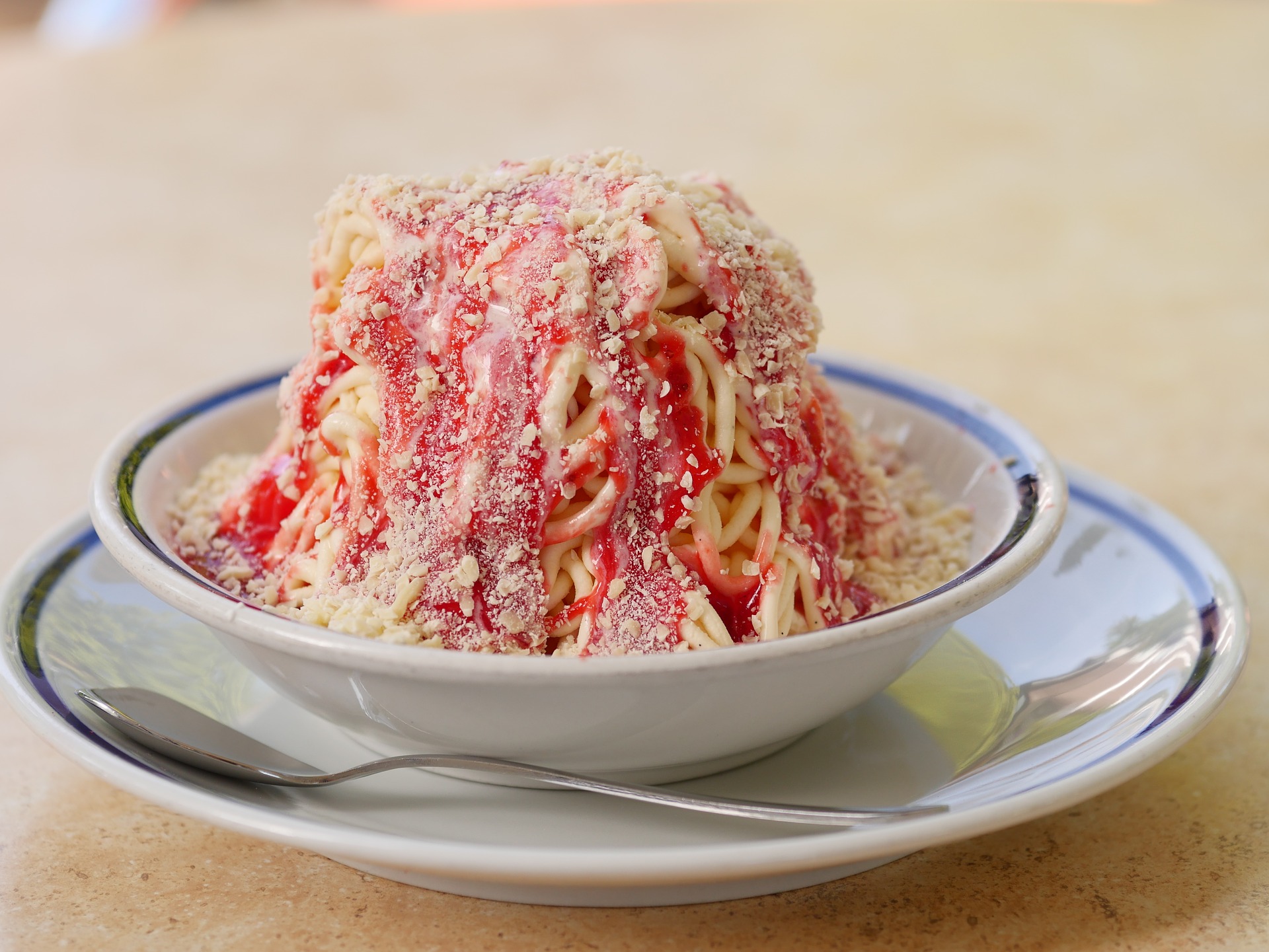 Spaghetti-Eis Dessert